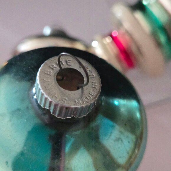 Vintage Shiny Brite USA Glass Christmas Ornaments Ribbed Bulb Shape Red & Green - Picture 4 of 10